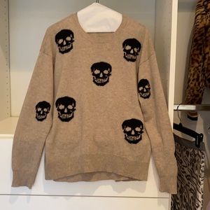 Skull cashmere sweater crew neck never worn